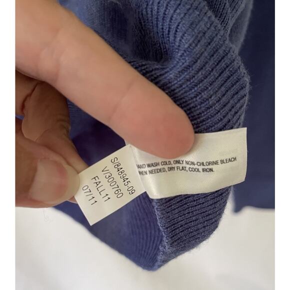 Gap Extra Fine Merino Wool Sweater Mens S Blue V Neck Lightweight Preppy - Picture 4 of 6